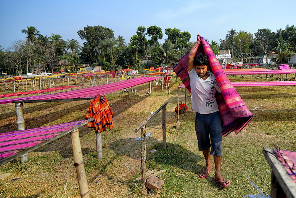 Processing Of Saree From Raw Yarn: Photo Series By Shaibal Nandi