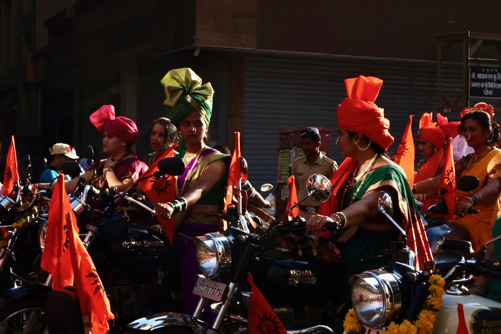 GudiPadwa: Shobha Yatra, Giragon, Mumbai By Sanjoy Banerjee