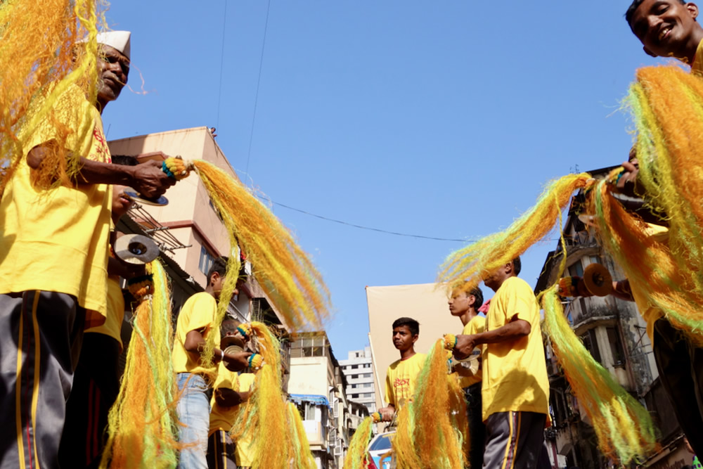 GudiPadwa: Shobha Yatra, Giragon, Mumbai By Sanjoy Banerjee