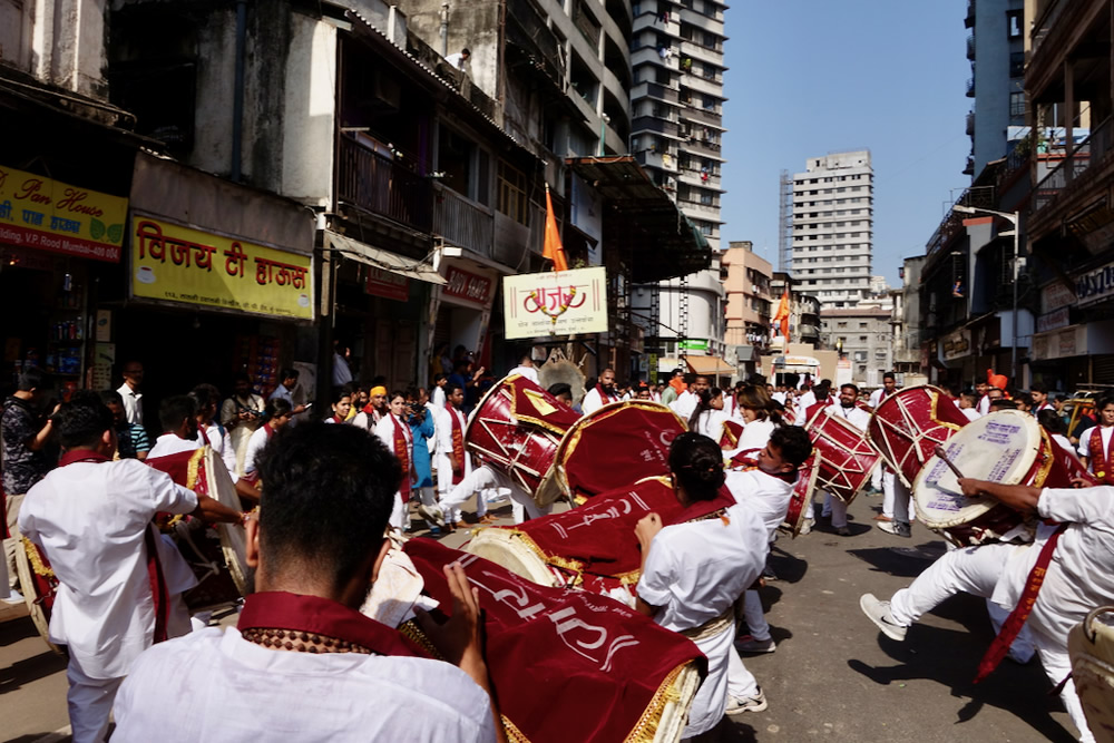 GudiPadwa: Shobha Yatra, Giragon, Mumbai By Sanjoy Banerjee