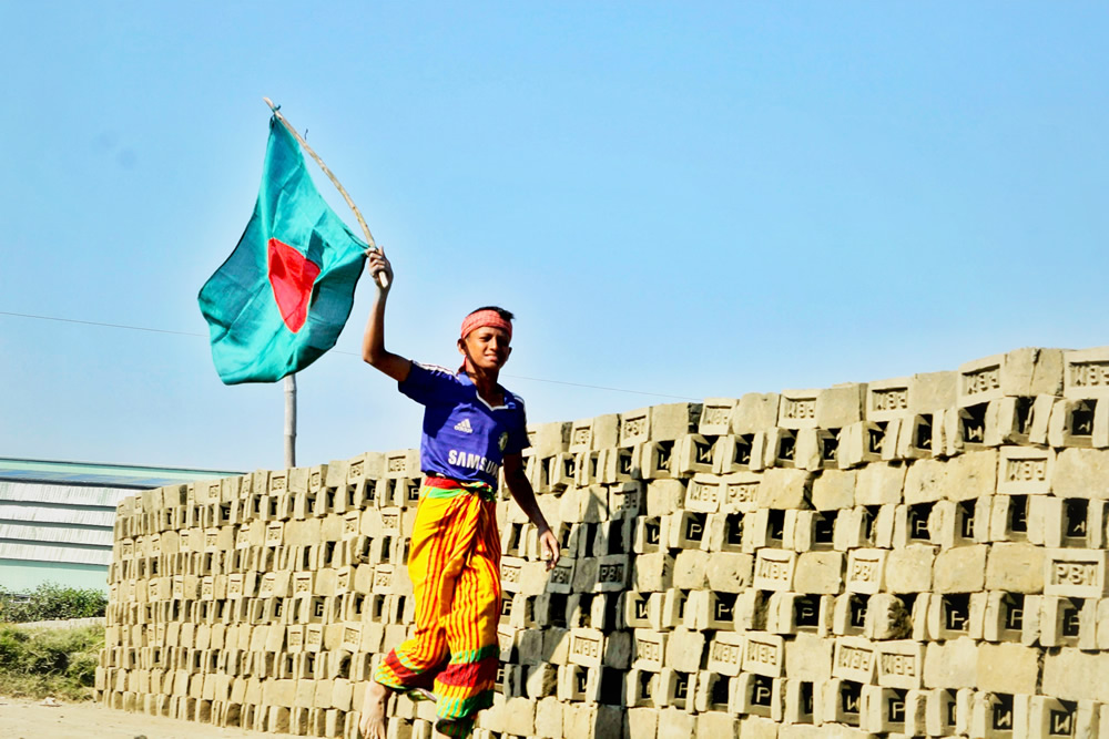 Life Of Brick Kiln Workers: Photo Series by Sumon Das