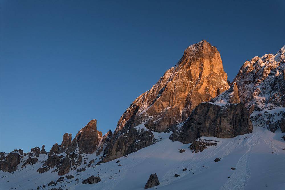 Dolomites In Winter: Beautiful Landscape Photography By Martin Peintner