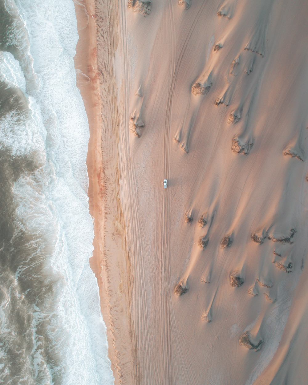 Namibia, Full Of Life: Beautiful Desert Photography By Tobias Hagg