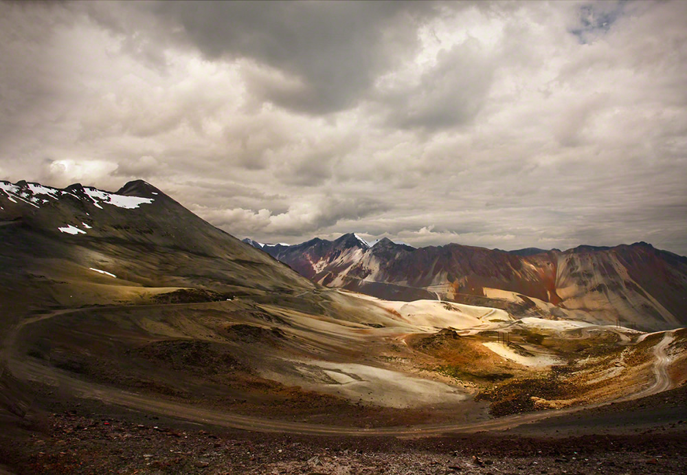 To Cairoma Along The Kimsa Cruz Cordillera By Javier Molina