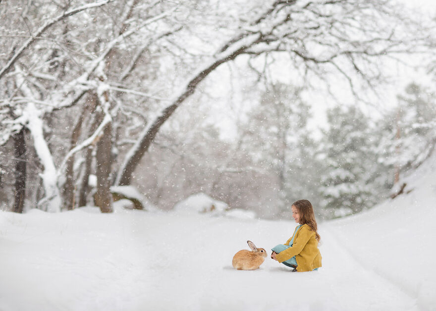 Magical Bond Between Children and Animals Captured by Lisa Holloway