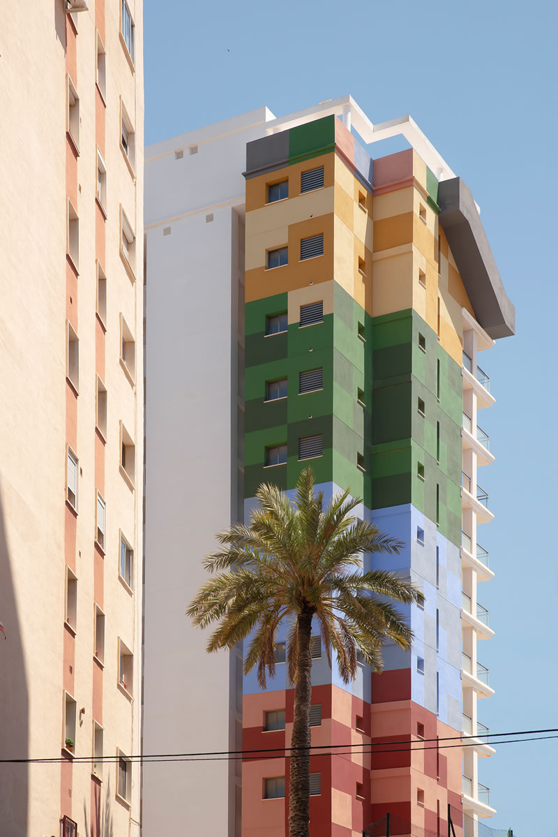 Break Time In Benidorm, Spain: Architecture Photography By Andres Gallardo Albajar