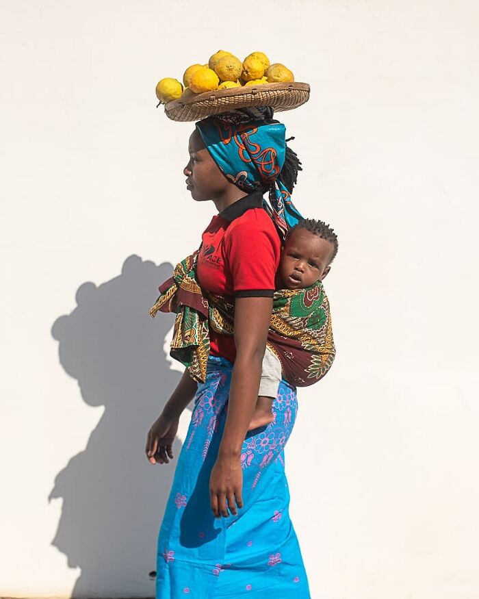 Everyday Life And Hardships Of Mozambican People By Gregory Escande