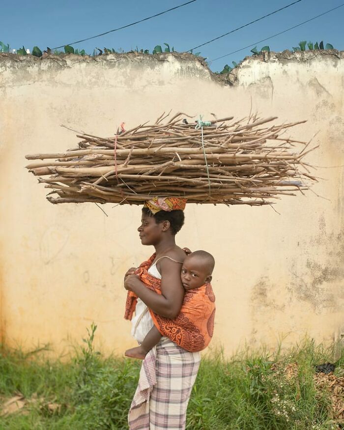 Everyday Life And Hardships Of Mozambican People By Gregory Escande