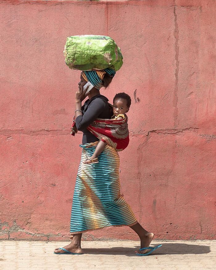 Everyday Life And Hardships Of Mozambican People By Gregory Escande