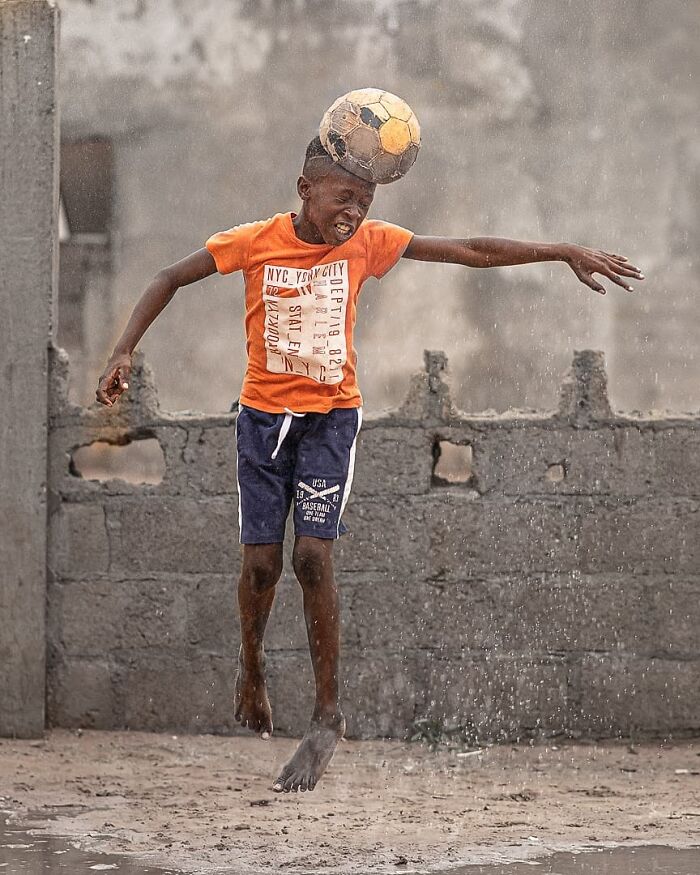 Everyday Life And Hardships Of Mozambican People By Gregory Escande