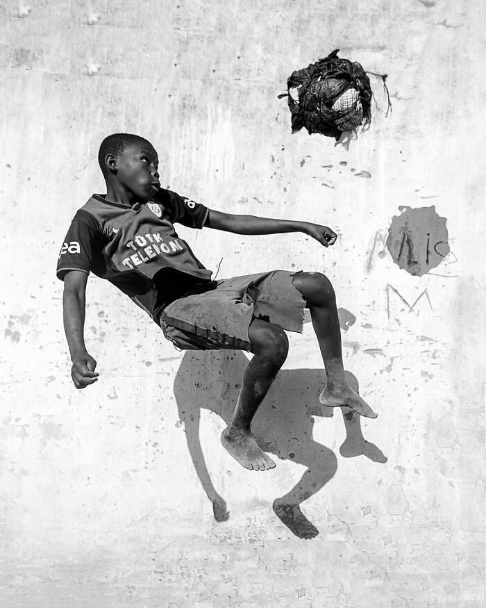 Everyday Life And Hardships Of Mozambican People By Gregory Escande