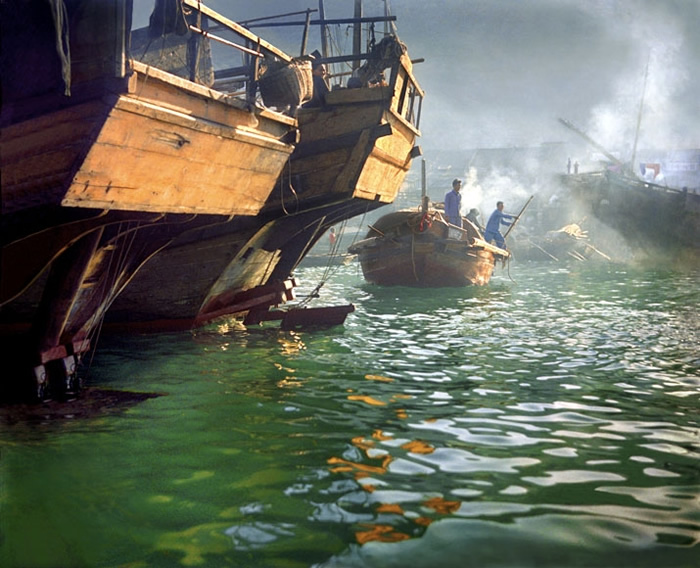 Color Photographs From Master Photographer Fan Ho 