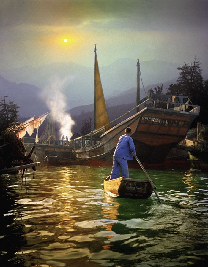 Color Photographs From Master Photographer Fan Ho 