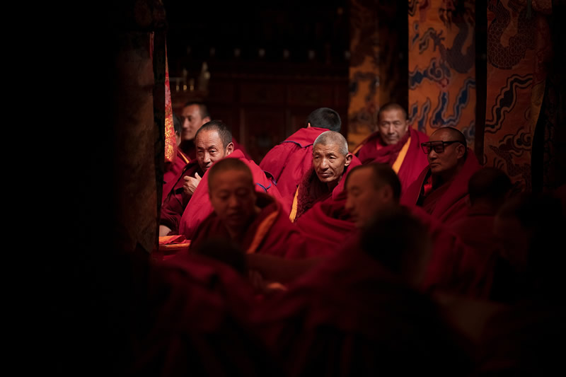 The Daily Life Of Tibetan Buddhist In The Temple By Li Ye 