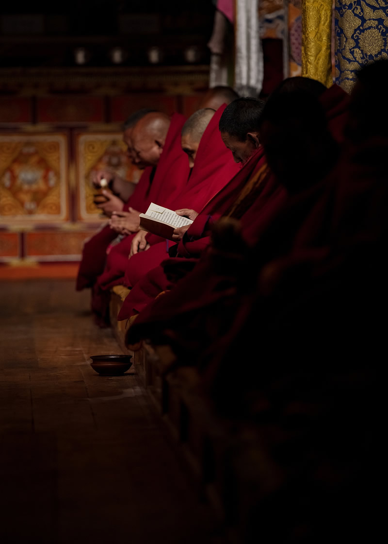 The Daily Life Of Tibetan Buddhist In The Temple By Li Ye 