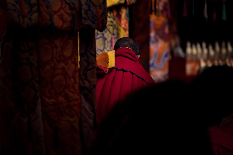 The Daily Life Of Tibetan Buddhist In The Temple By Li Ye 