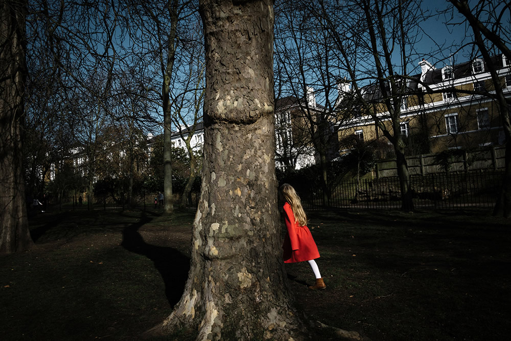 10 Stunning Finalists Photos Of London Street Photography Festival 