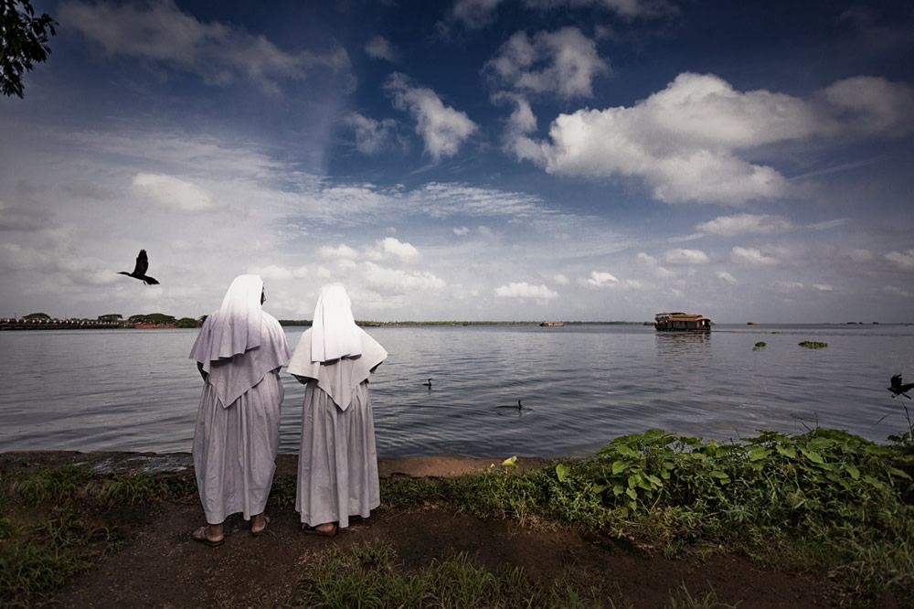 Single Photo Finalists Of London Street Photography Festival