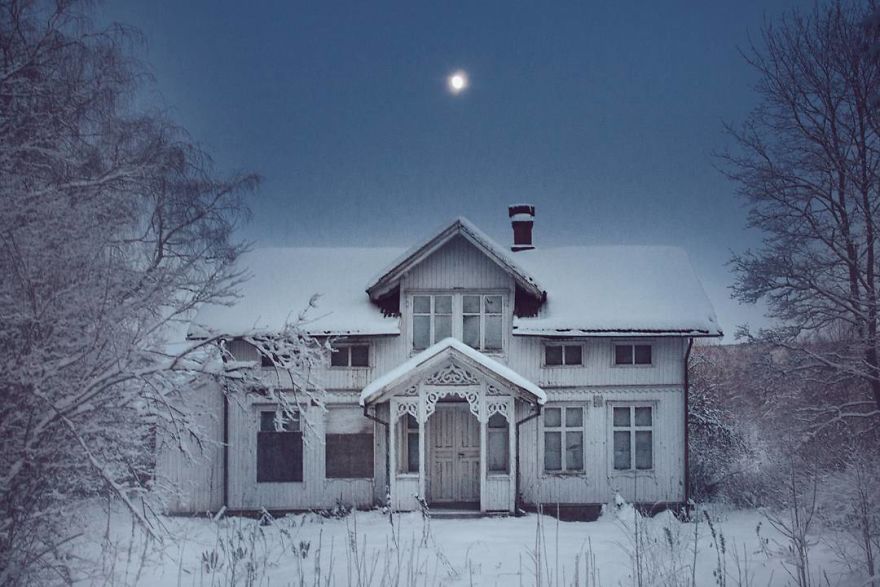 Photographer Britt Marie Amazingly Captured The Abandoned Houses In Scandinavia 