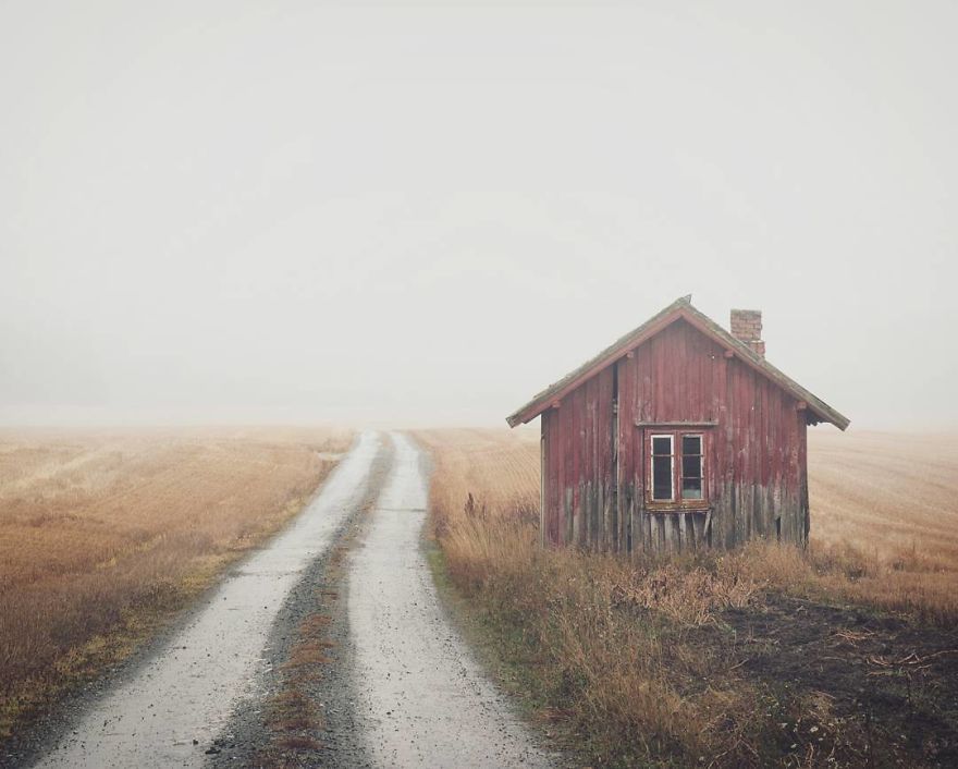 Photographer Britt Marie Amazingly Captured The Abandoned Houses In Scandinavia 