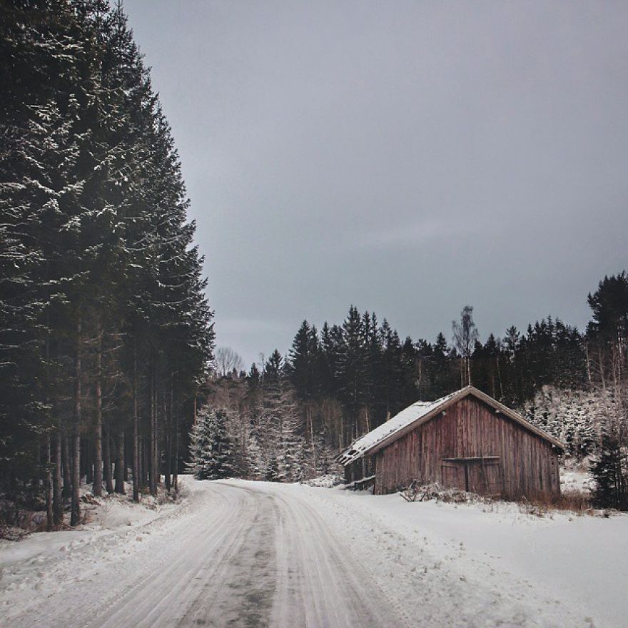 Photographer Britt Marie Amazingly Captured The Abandoned Houses In Scandinavia 