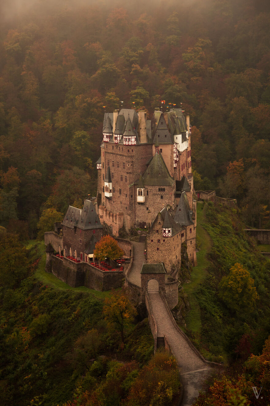 30 Beautiful Castles Around The World Captured By Vincent Croce