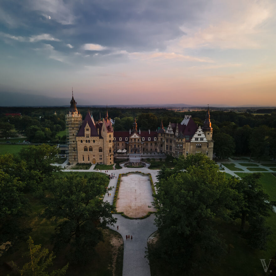 30 Beautiful Castles Around The World Captured By Vincent Croce