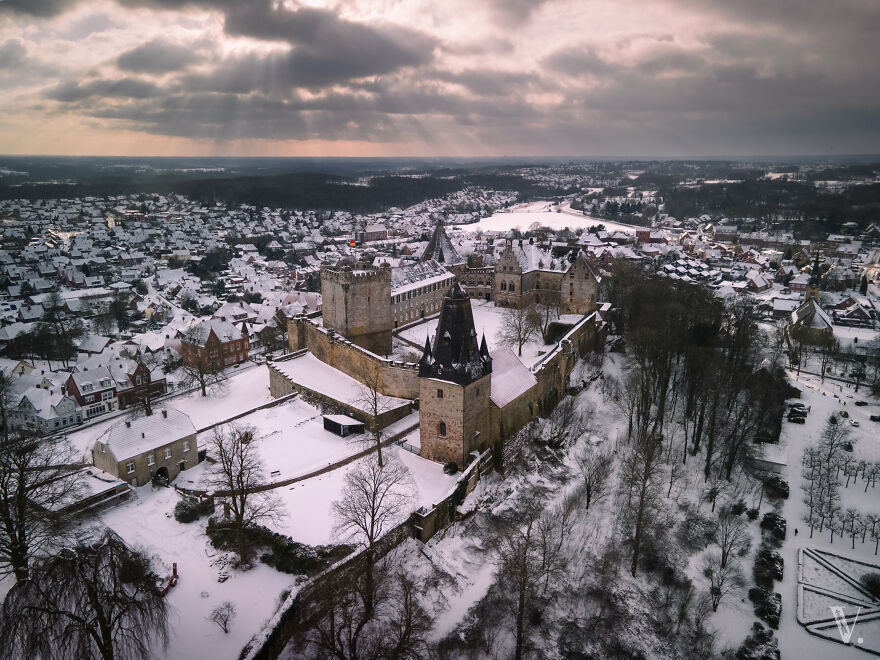 30 Beautiful Castles Around The World Captured By Vincent Croce