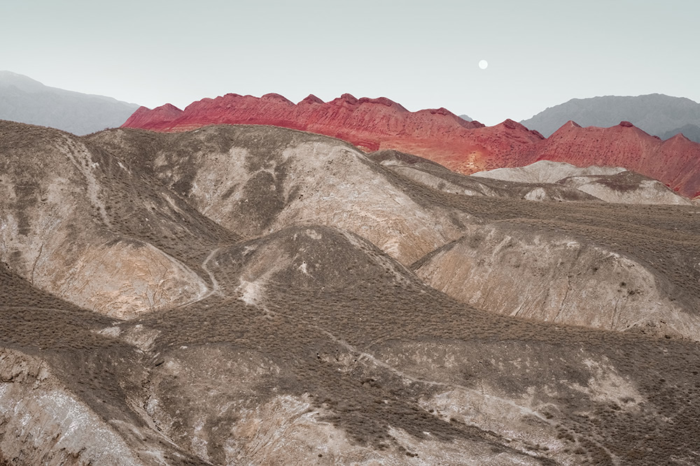 Red Beds: Beautiful Landscapes Of Himalayan Orogeny By Jonas Daley