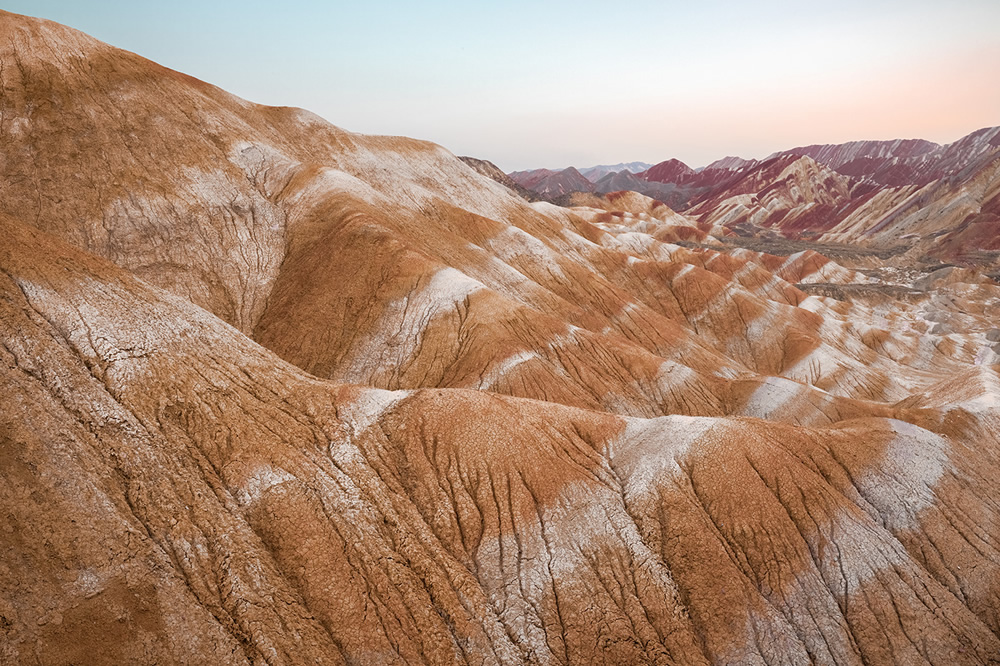 Red Beds: Beautiful Landscapes Of Himalayan Orogeny By Jonas Daley