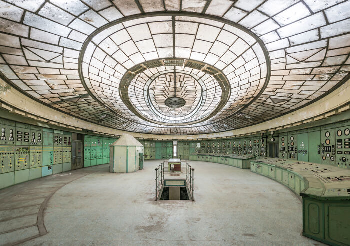 What If We Disappeared: The World Without Us, Photo Project About Abandoned Locations By Romain Veillon