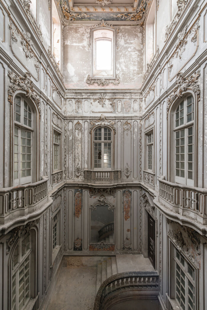 What If We Disappeared: The World Without Us, Photo Project About Abandoned Locations By Romain Veillon