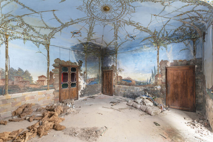 What If We Disappeared: The World Without Us, Photo Project About Abandoned Locations By Romain Veillon