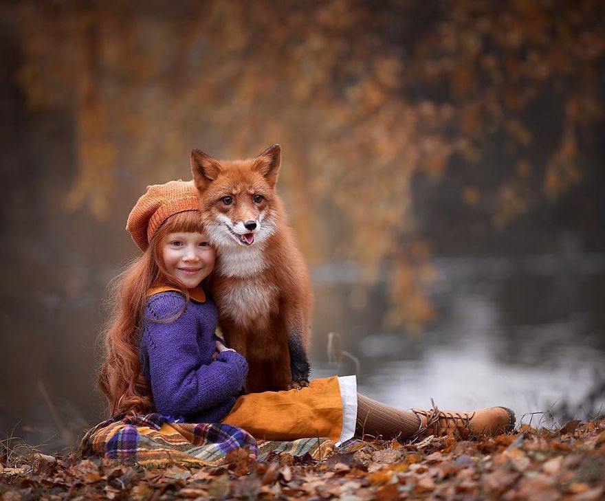 25 Beautiful Fairy Tale-Like Photos Of Kids And Animals