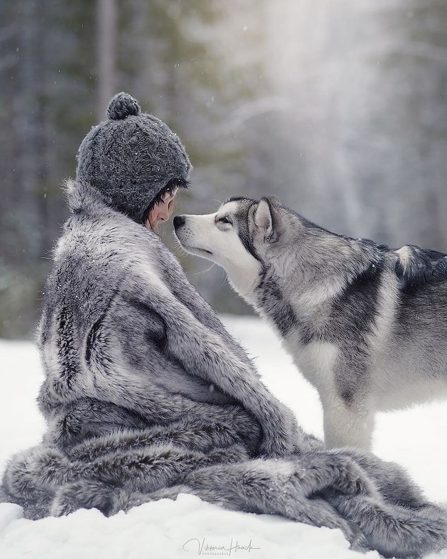 25 Beautiful Fairy Tale-Like Photos Of Kids And Animals