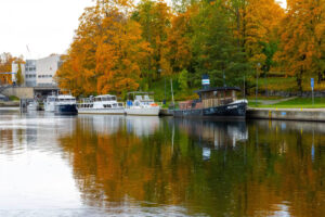 Petri Rauhaniemi, Finland