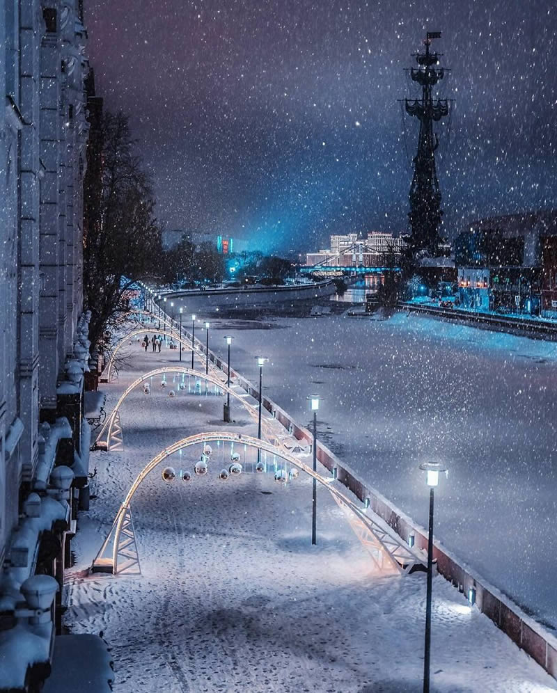 Moscow Fairytale-Like Beauty During Winter by Kristina Makeeva