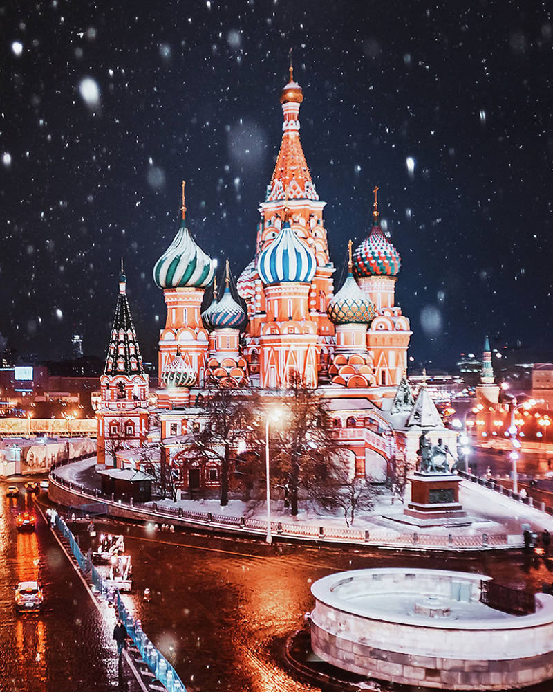 Moscow Fairytale-Like Beauty During Winter by Kristina Makeeva