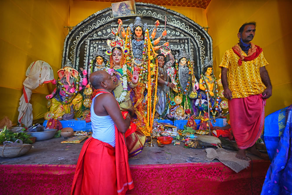 Kumari Puja: Hindu Festival During Durga Puja, Photo Series By Tanusree Mitra