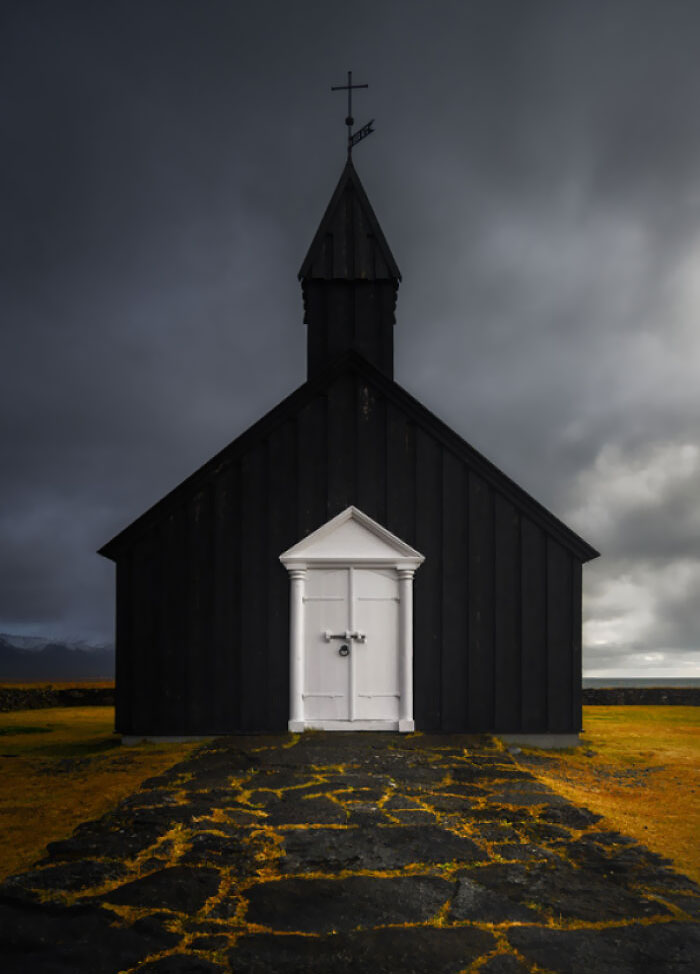 30 Photos Proving Why Iceland Is Different From The Rest Of The World