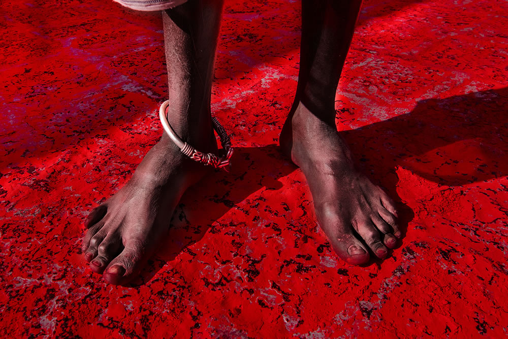 The Red Festival: An Amazing Photo Series By Vedant Kulkarni