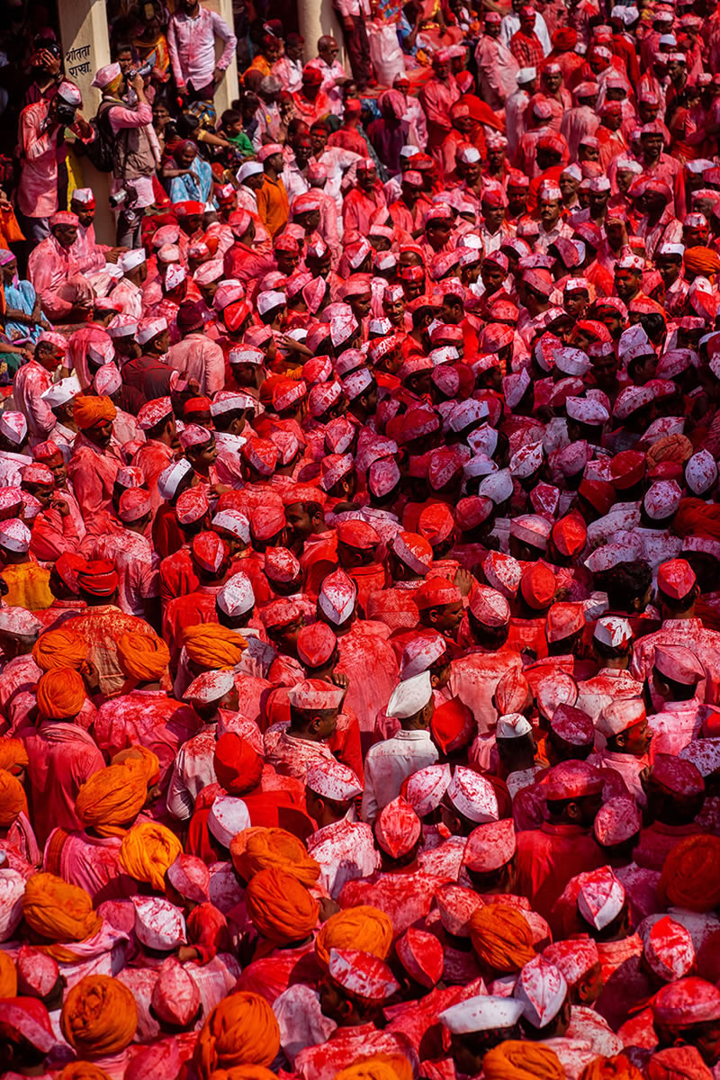 The Red Festival: An Amazing Photo Series By Vedant Kulkarni