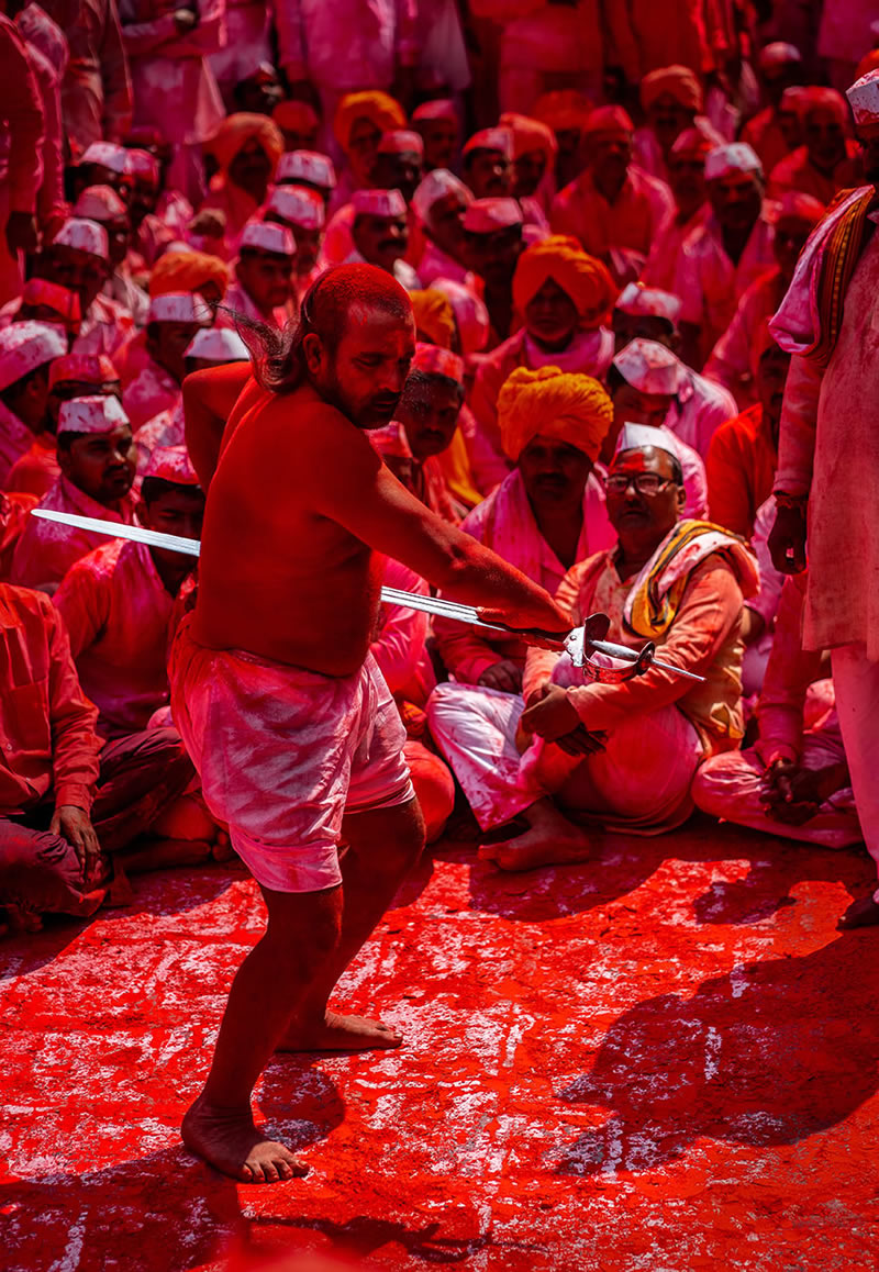 The Red Festival: An Amazing Photo Series By Vedant Kulkarni