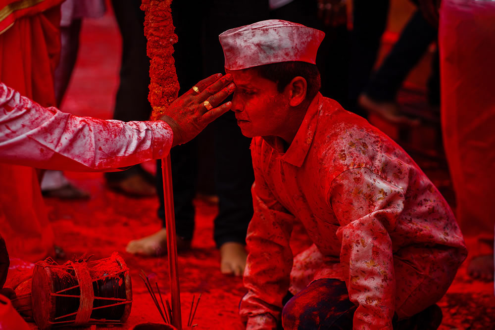 The Red Festival: An Amazing Photo Series By Vedant Kulkarni