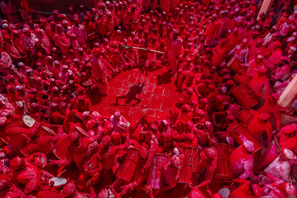 The Red Festival: An Amazing Photo Series By Vedant Kulkarni