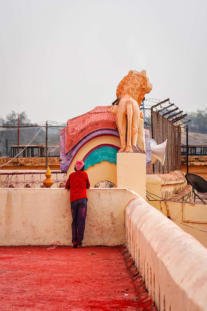 The Red Festival: An Amazing Photo Series By Vedant Kulkarni