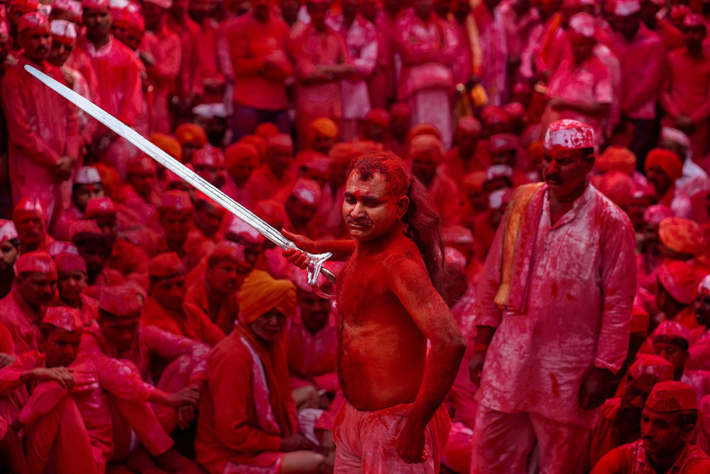 The Red Festival: An Amazing Photo Series By Vedant Kulkarni