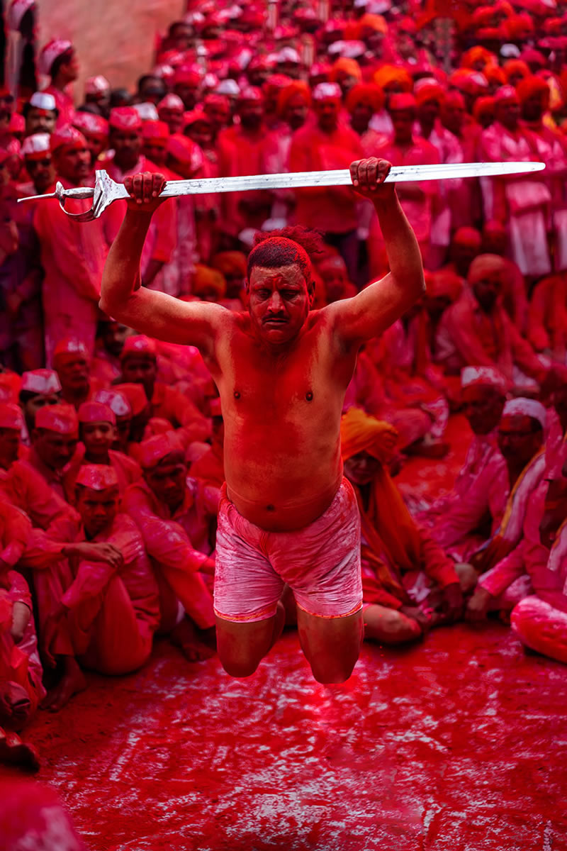 The Red Festival: An Amazing Photo Series By Vedant Kulkarni