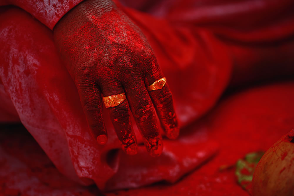 The Red Festival: An Amazing Photo Series By Vedant Kulkarni