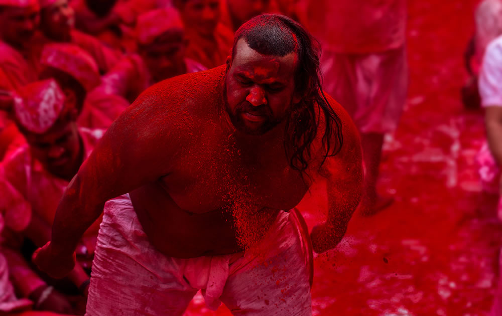 The Red Festival: An Amazing Photo Series By Vedant Kulkarni